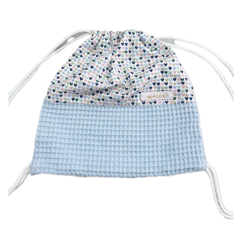 Mochila merienda azul con corazones