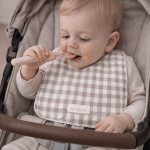 babero vichy beige 5